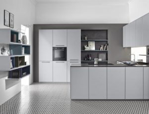 Cocinas Pequeñas 5 NK18357 Carisma Lack B05 Papyrusgrau softmatt 768x587 1